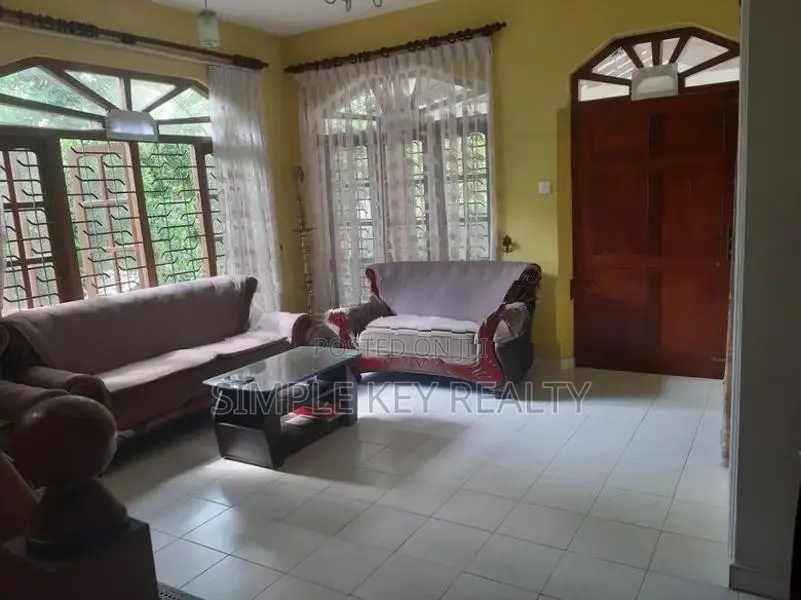 Two Story House for Sale in Gampaha Wathuregama Road Miriswatta