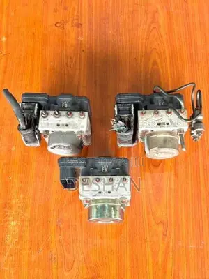 Suzuki every da17v abs modulators