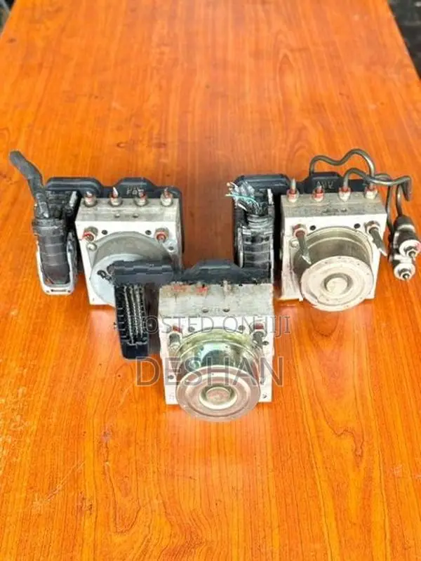 Suzuki every da17v abs modulators