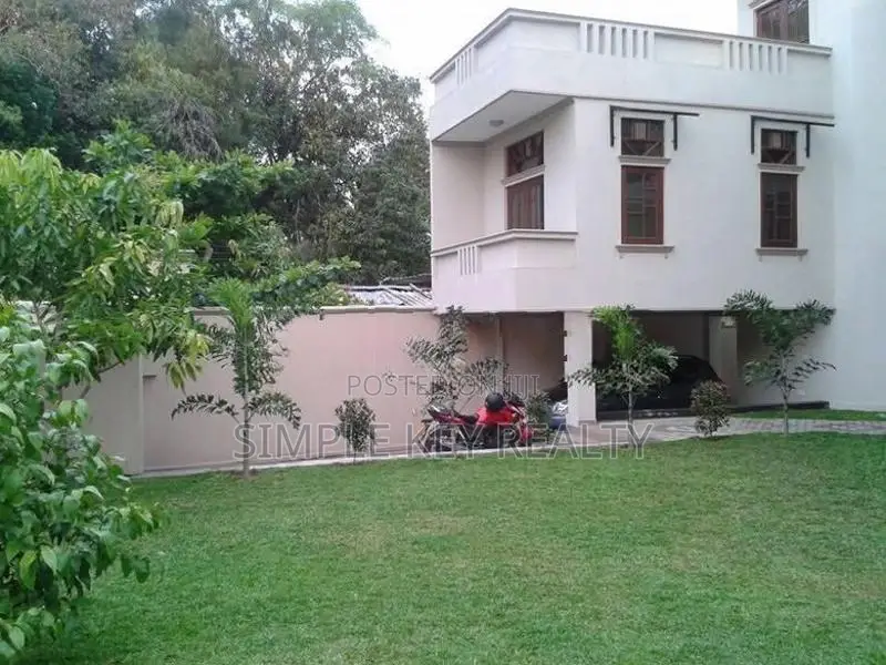 Beutiful Two Story House for Sale in Gampaha Moragoda Road