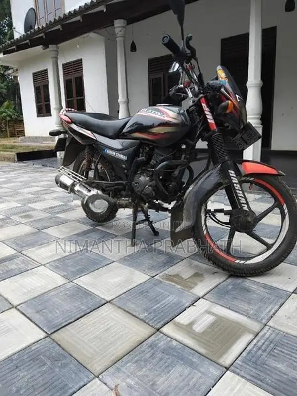 Bajaj Platina 100 2015