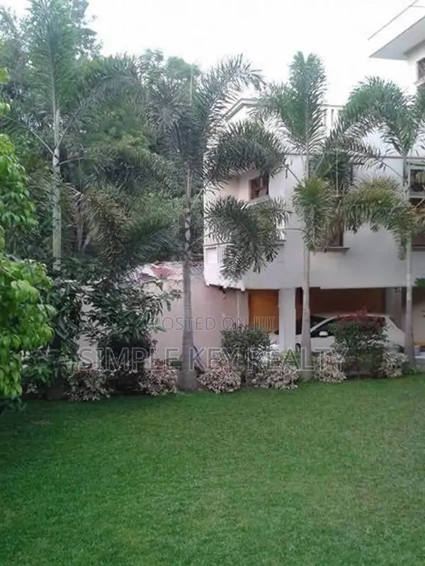 Beutiful Two Story House for Sale in Gampaha Moragoda Road