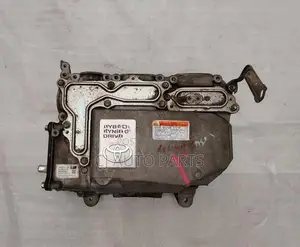 Toyota Aqua NHP10 Inverter