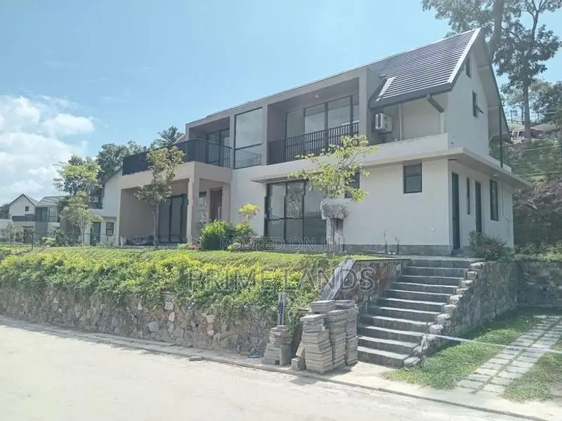 Luxury Home for sale kandy