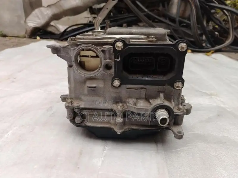 Toyota Aqua NHP10 Inverter