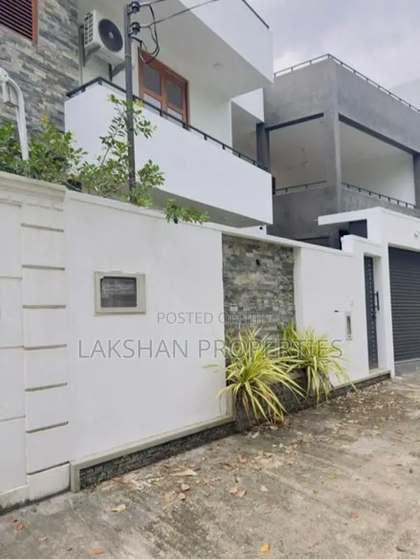 Brand New House For Sale In Piliyandala