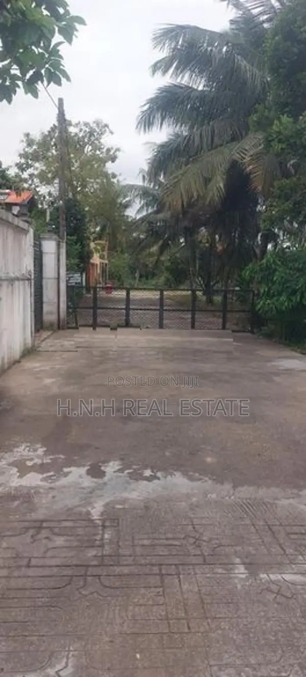 Land for sale in Nawala