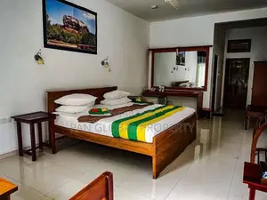 Hotel For Sale in Habarana