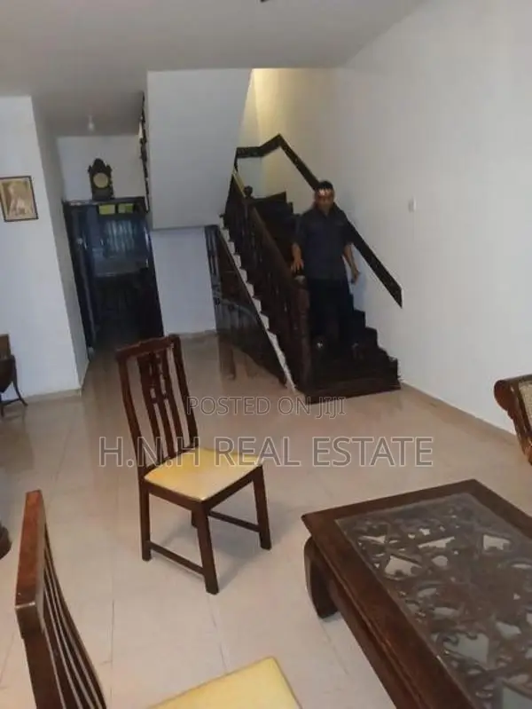 3 Storey House for Sale in Kollupitiya