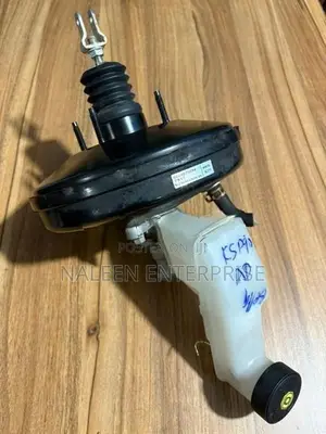 Toyota Vitz KSP90 Brake Booster