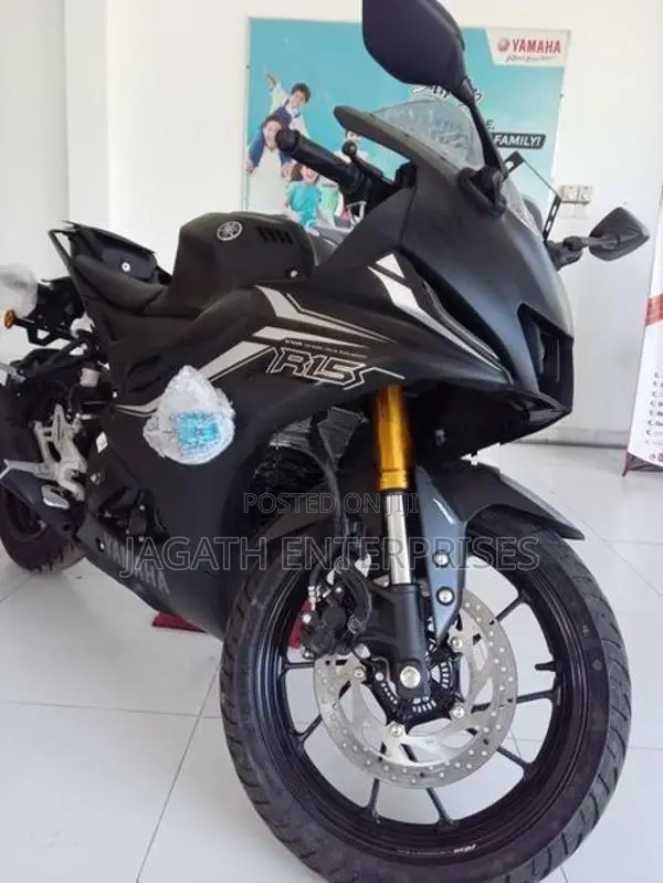 Yamaha R15 Mat Gross Black 2025