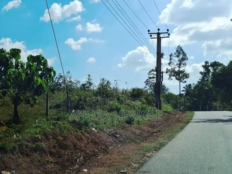 හඳපාන්ගොඩ, කර්මාන්තශාලාවක් සඳහා සුදුසු ඉඩමක් විකිණීමට ඇත (ID: PD02S)