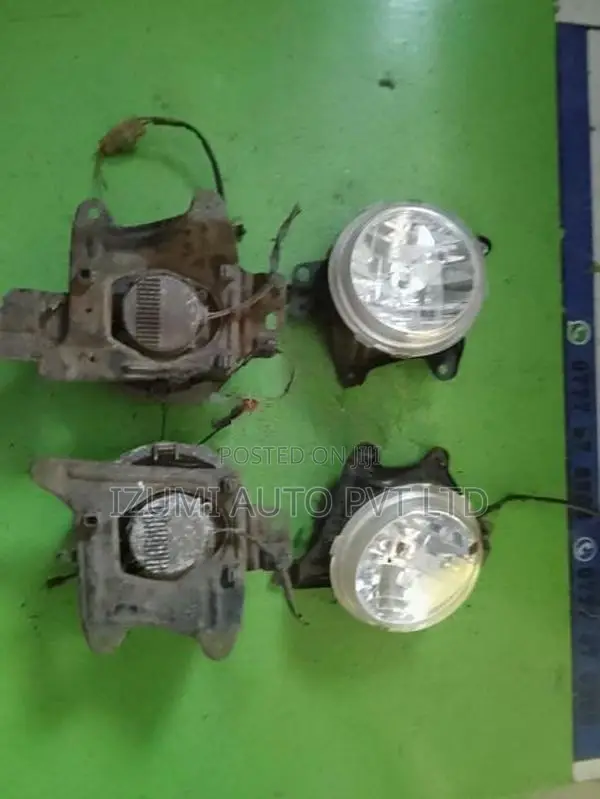 Daihatsu Fog Lamps