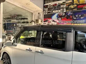 Toyota Roomy Door Visors