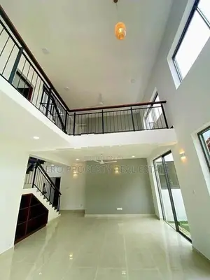 Sale for a Luxury Modern House in Piliyandala
