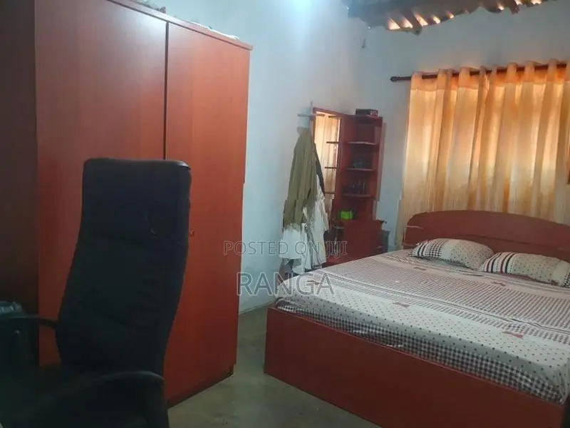 House with Land Sale in Galagedara