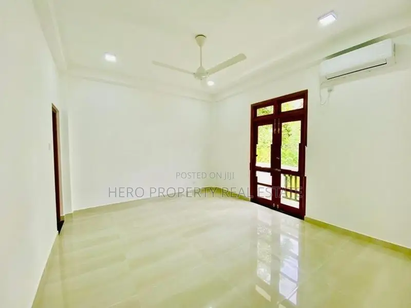 Super Luxury House for Sale in Boralesgamuwa