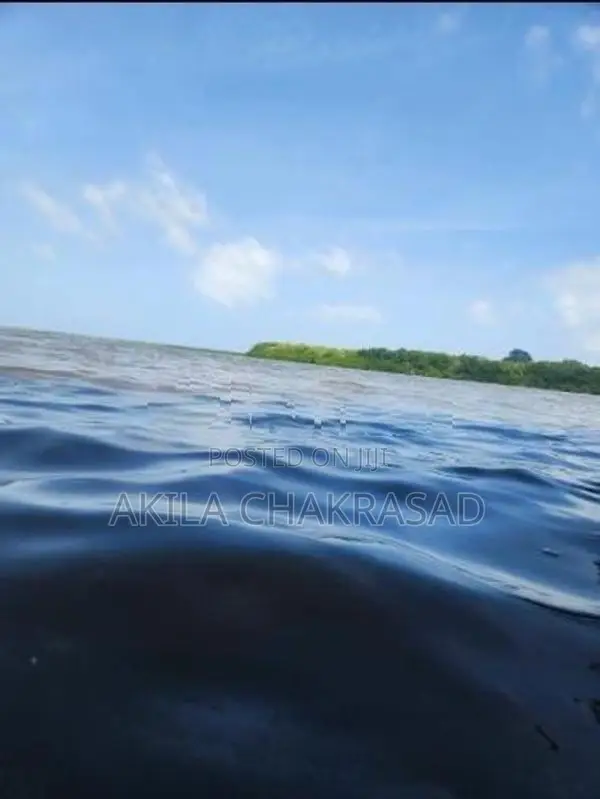 82 Perch Lagoon front land in Negombo Town