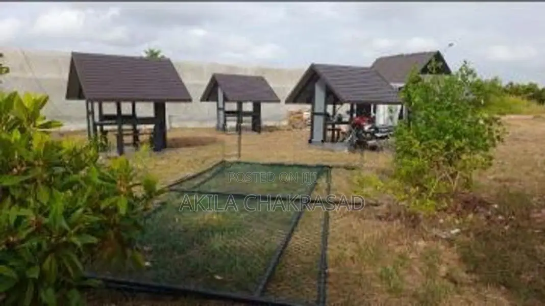 82 Perch Lagoon front land in Negombo Town