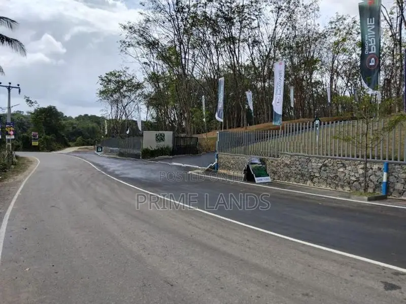 Homagama Beruketiya Land Plots for Sale