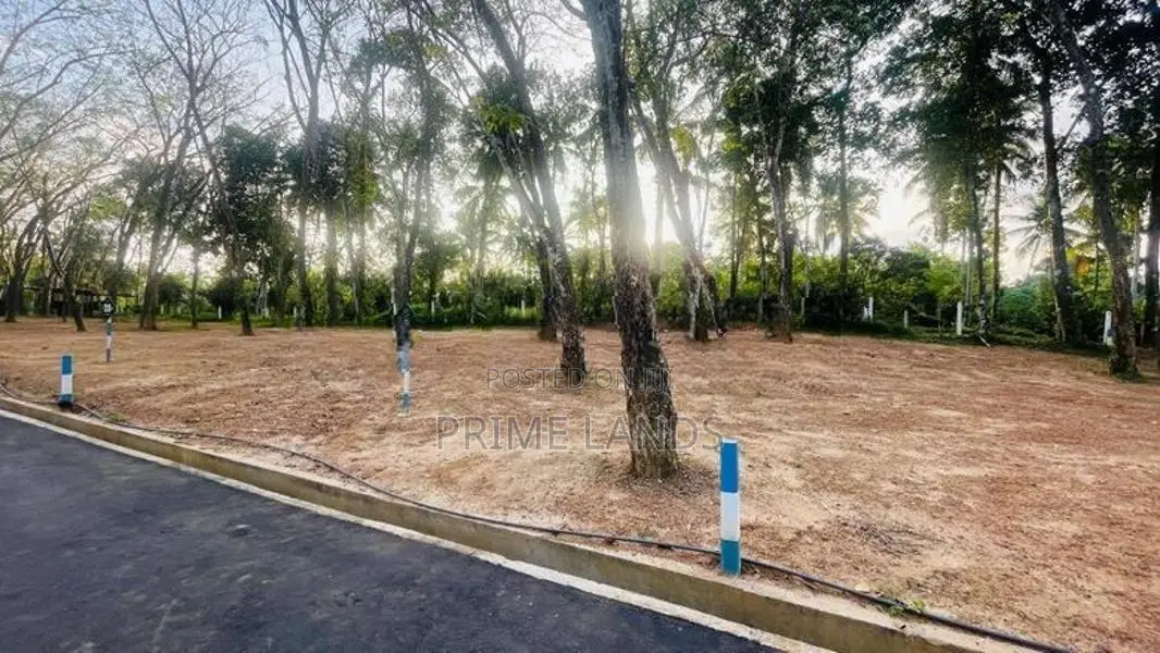 Homagama Beruketiya Land for Sale