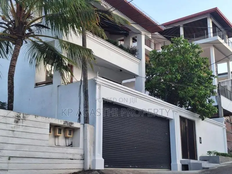 kotte architecture designed luxury house for sale