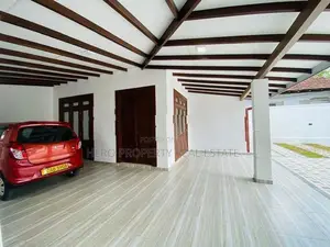 NS02/1 - Super Luxury House for Sale in Athurugiriya