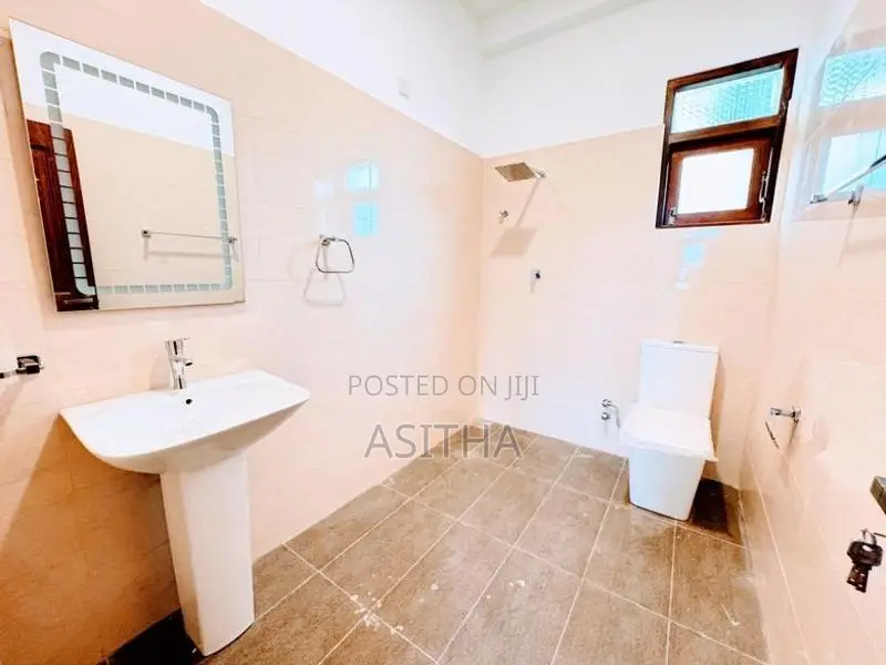 Brand New Modern House Piliyandala