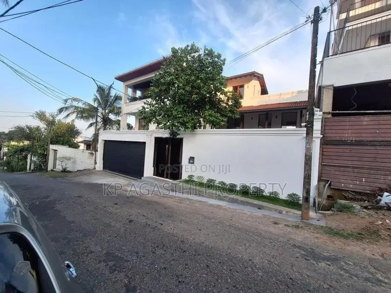 kotte super luxury house for sale