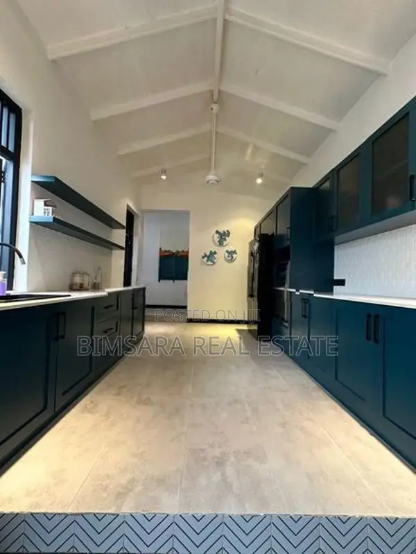 3BR FULLY FURNISHED WELL MAINTAINED LUXURY HOUSE FOR LEASE IN HOKANDAR