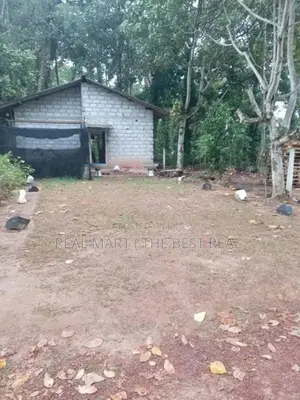 Aththanagalla : 15 perches Land for Sale at Walpola