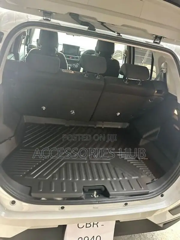 Toyota Raize Trunk Mat
