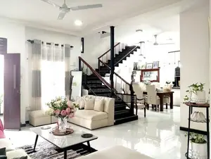 Spacious Luxury House for Sale in Kottawa