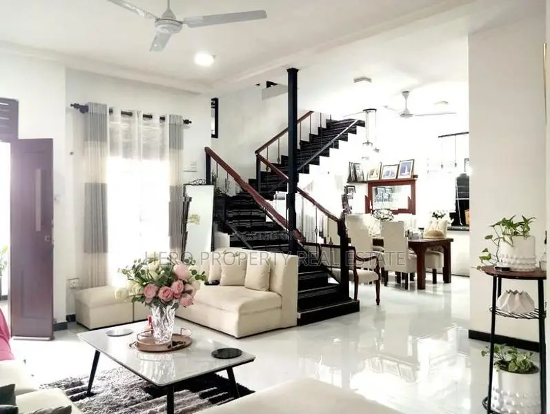 Spacious Luxury House for Sale in Kottawa