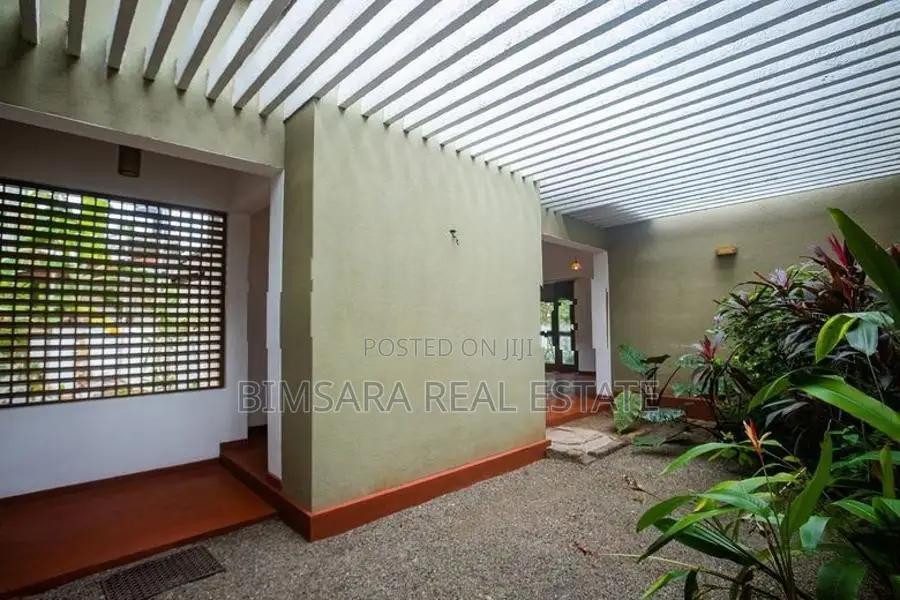 Refurbished 3-Bedroom Two-Story Residence in Pitakotte | SH15298