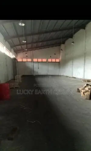 Sapugaskanda, Warehouse with Loading Bay For Rent (MG1242)