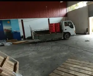 Sapugaskanda, Warehouse with Loading Bay For Rent (MG1242)
