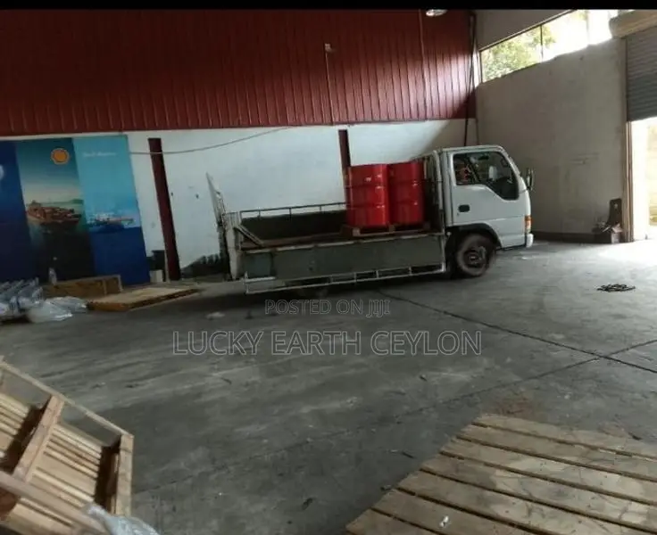 Sapugaskanda, Warehouse with Loading Bay For Rent (MG1242)