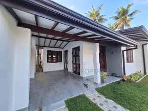 athurugiriya house for sale 10P