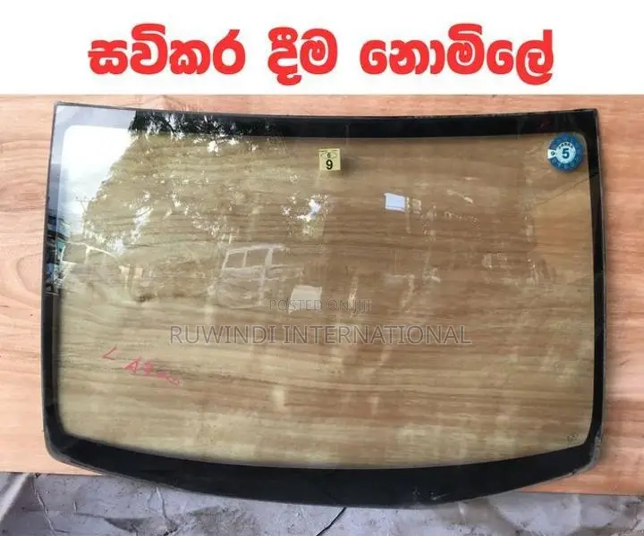 Daiihatsu Mira LA300 Windscreen