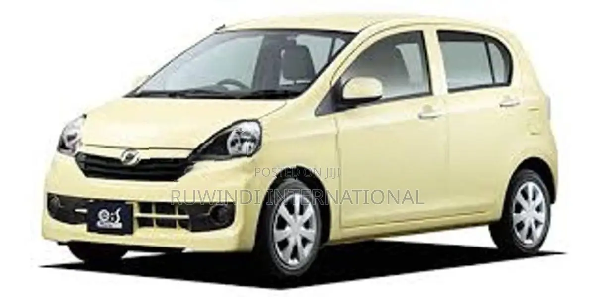 Daiihatsu Mira LA300 Windscreen