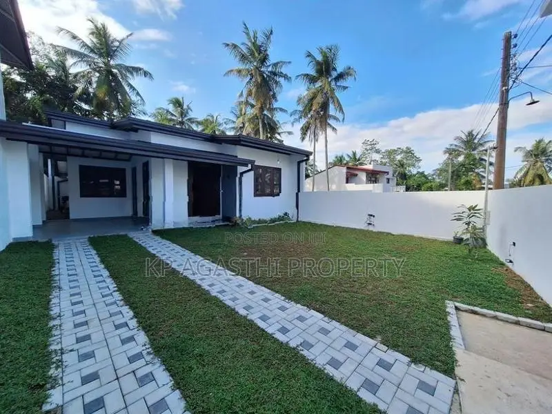 athurugiriya house for sale 10P