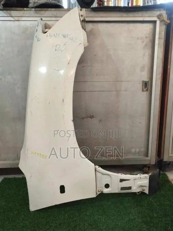 Harrier 1998 Fenders