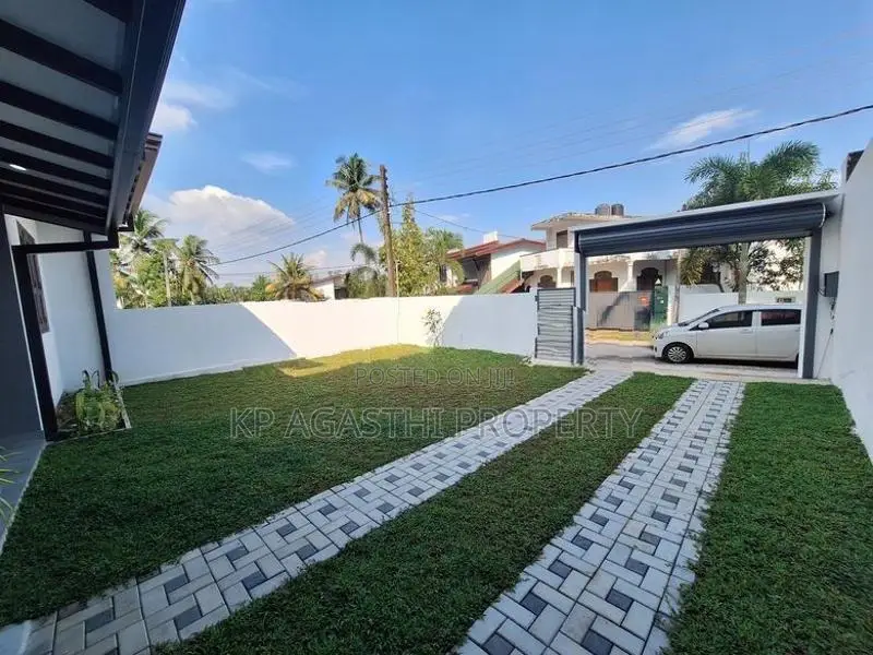 house for sale athurugiriya 10P