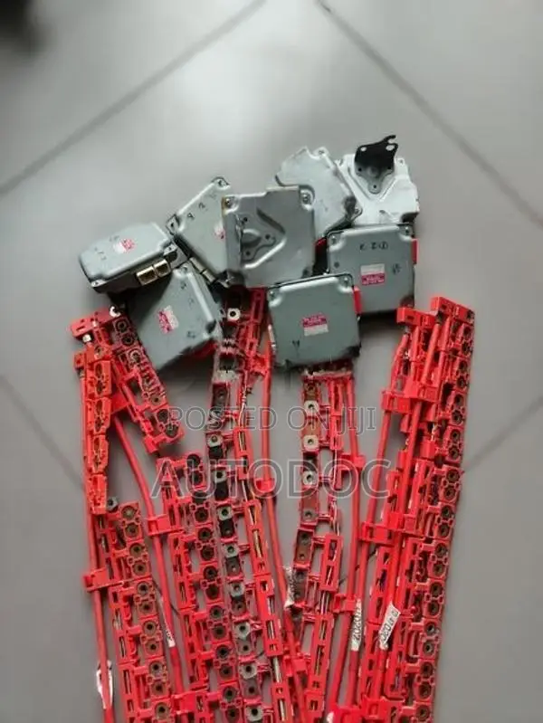 Toyota Aqua Battery ECU
