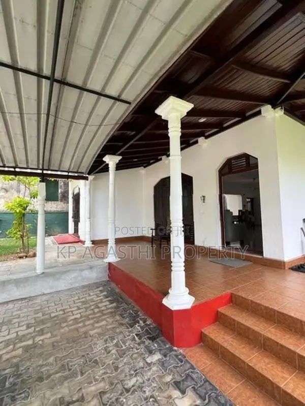 2st 15P solid house for sale in maharagama