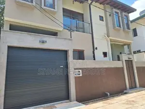Elegant New Family House in a Prime Thalawathugoda Location
