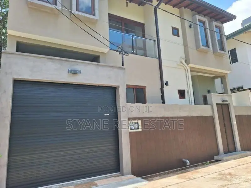 Elegant New Family House in a Prime Thalawathugoda Location