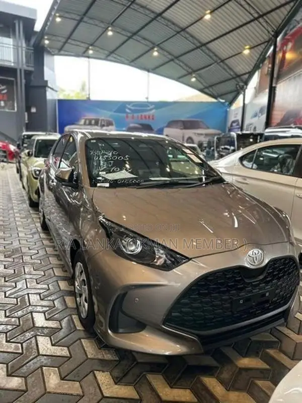 Toyota Yaris push start X Grade 2025