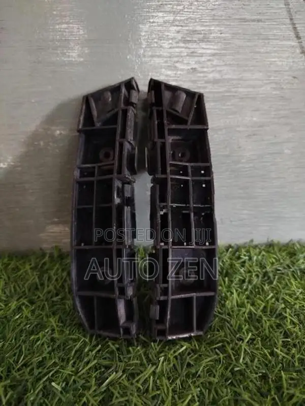 Honda Airwave Fender Retainer